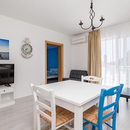 1 Bedroom Gorgeous Apartment In Mošćenička Draga Exteriör bild
