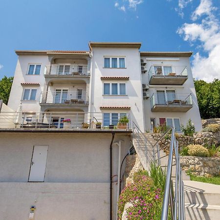 1 Bedroom Gorgeous Apartment In Mošćenička Draga Exteriör bild